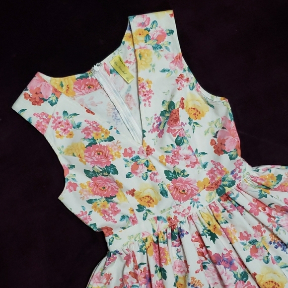 Bee Stitched Floral V Neck Flared Summer Mini Cocktail Tank Dress - Picture 2 of 9